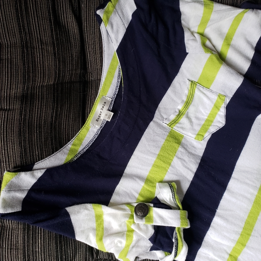 striped fitted top